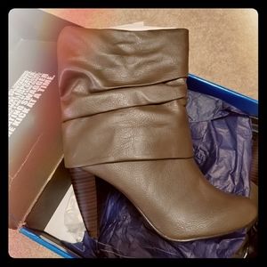 Sheikh dark taupe boot